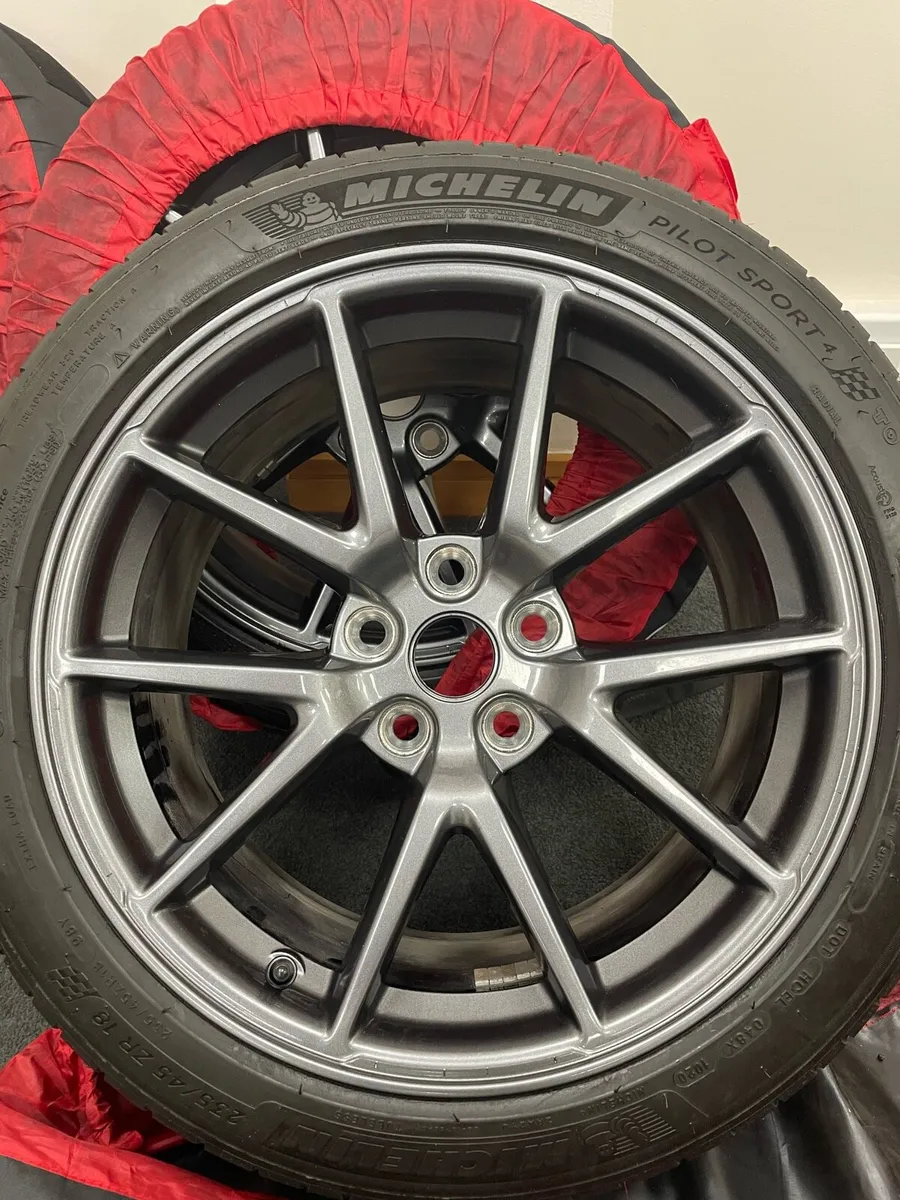 Tesla Model 3 - 18 inch Alloys - Image 1