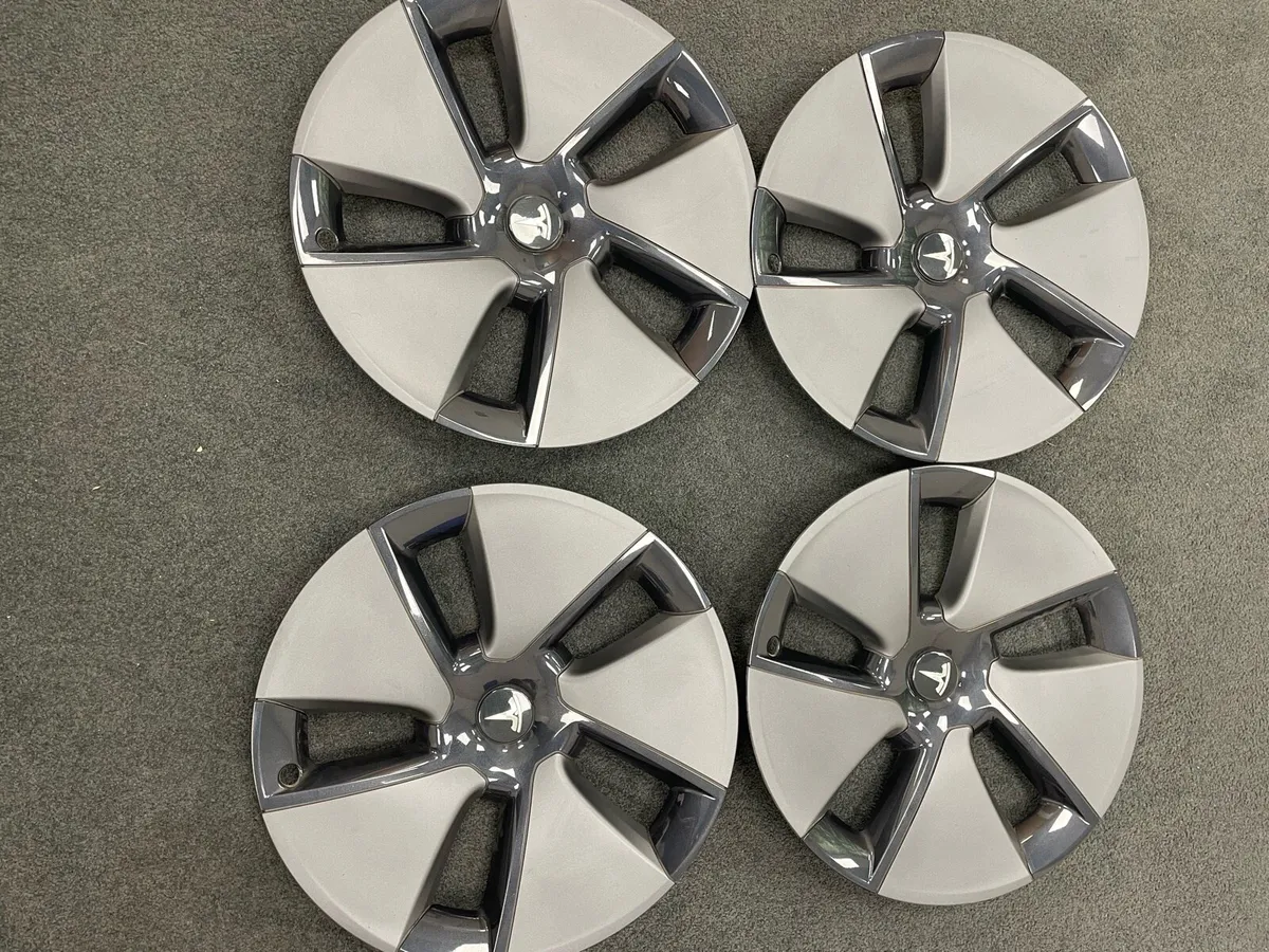 Tesla Model 3 - 18 inch Alloys - Image 4