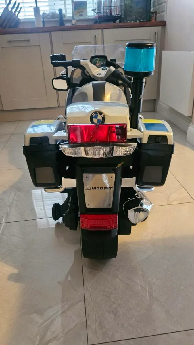 12v kids police bike - Image 3