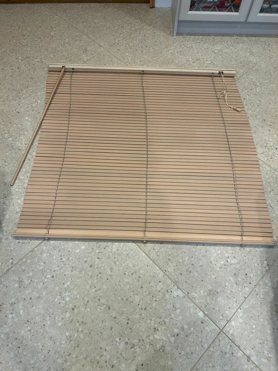 Venetian Blind.  - FREE to collect. - Image 2