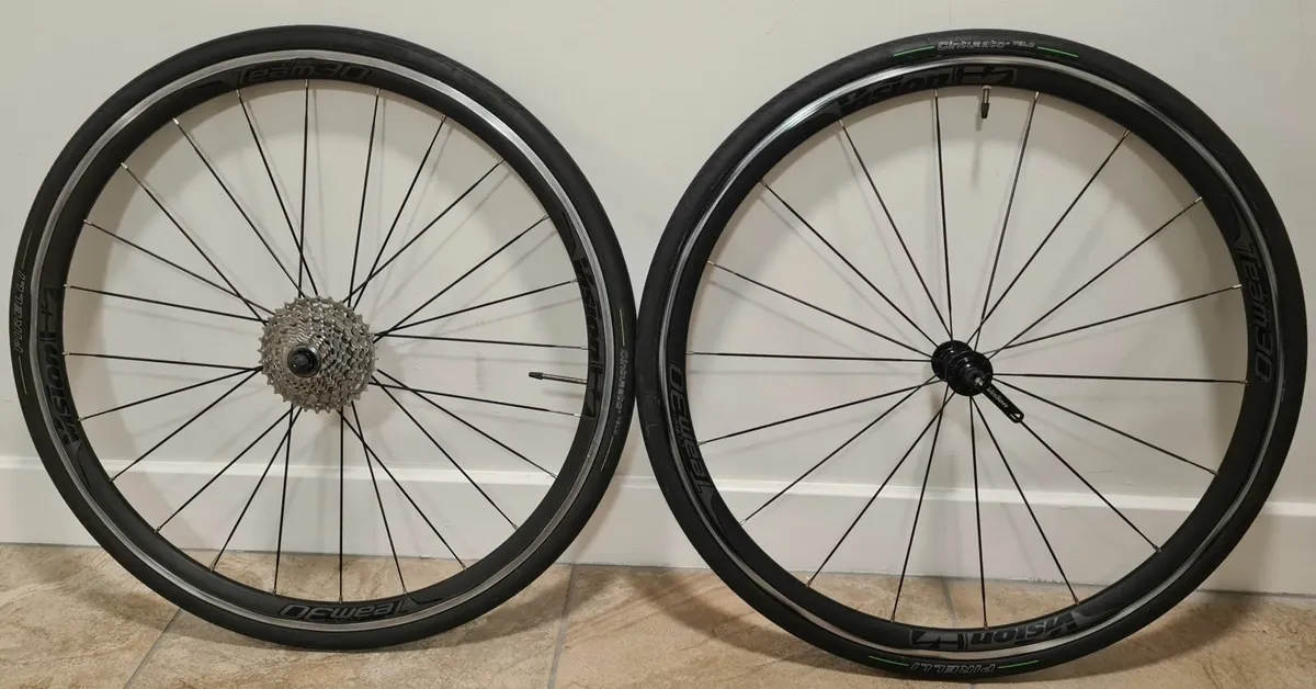 Vosion 30mm depth wheels for road bike (rim brake) - Image 1