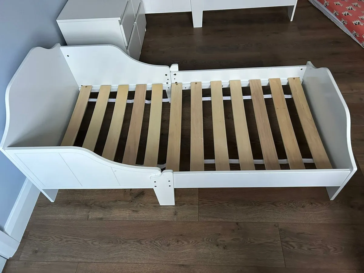 2 Toddler beds - Image 4