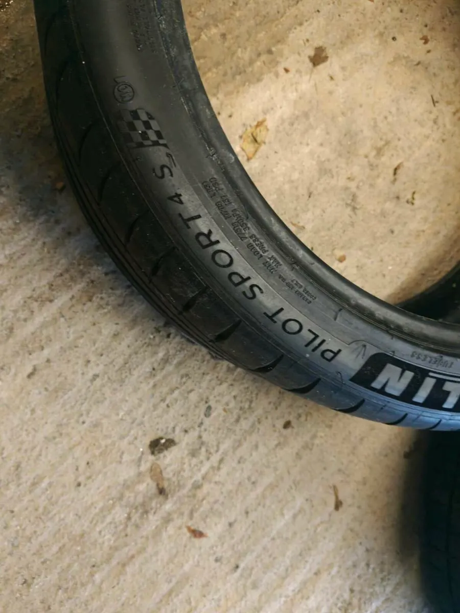 Michelin pilot sport 4s 265/35 zr 20 - Image 2
