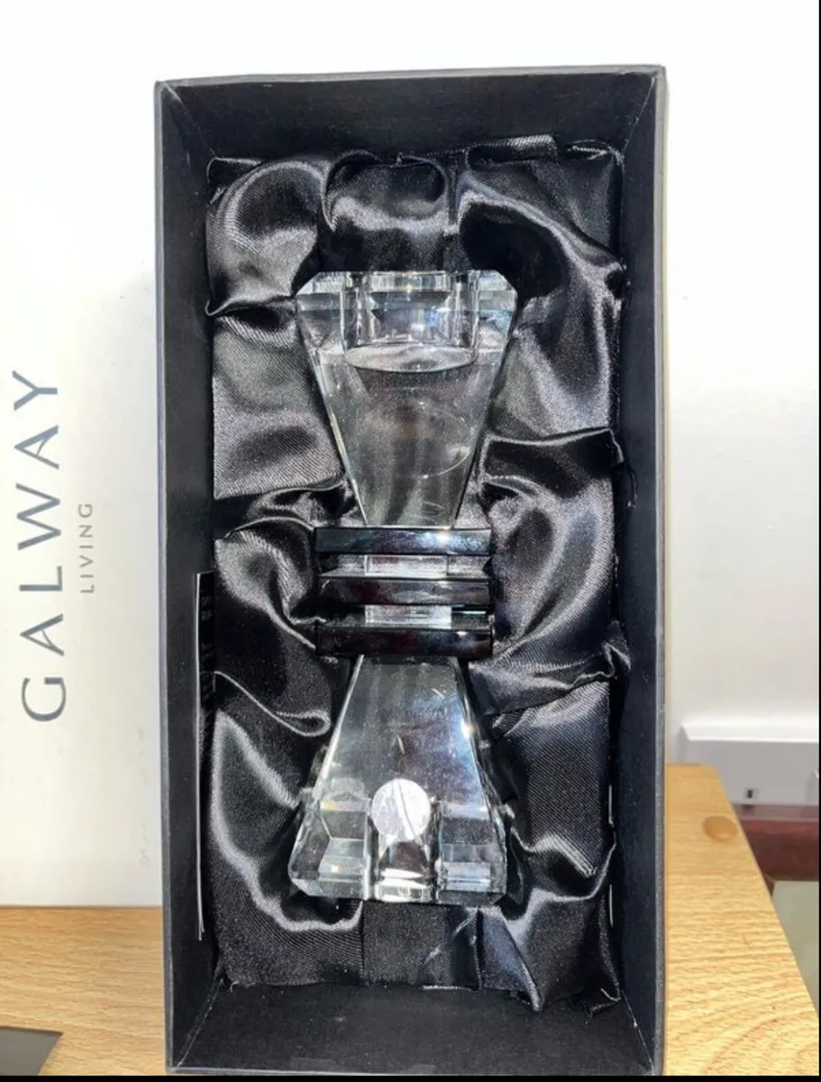 Pair of Galway Crystal 7 inch candle holders - Image 4