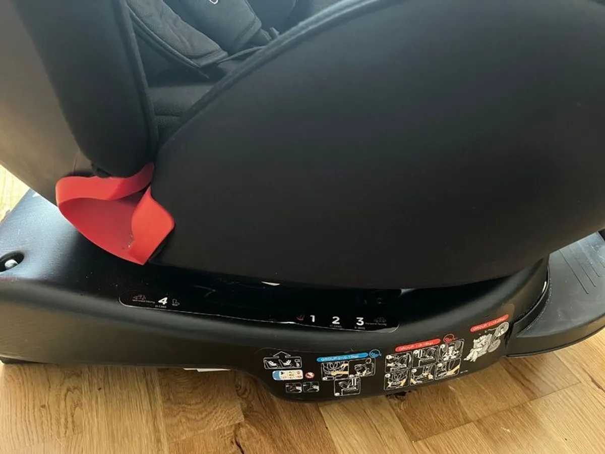 Radial i-Size Plus 360 Spin Car Seat - Image 3