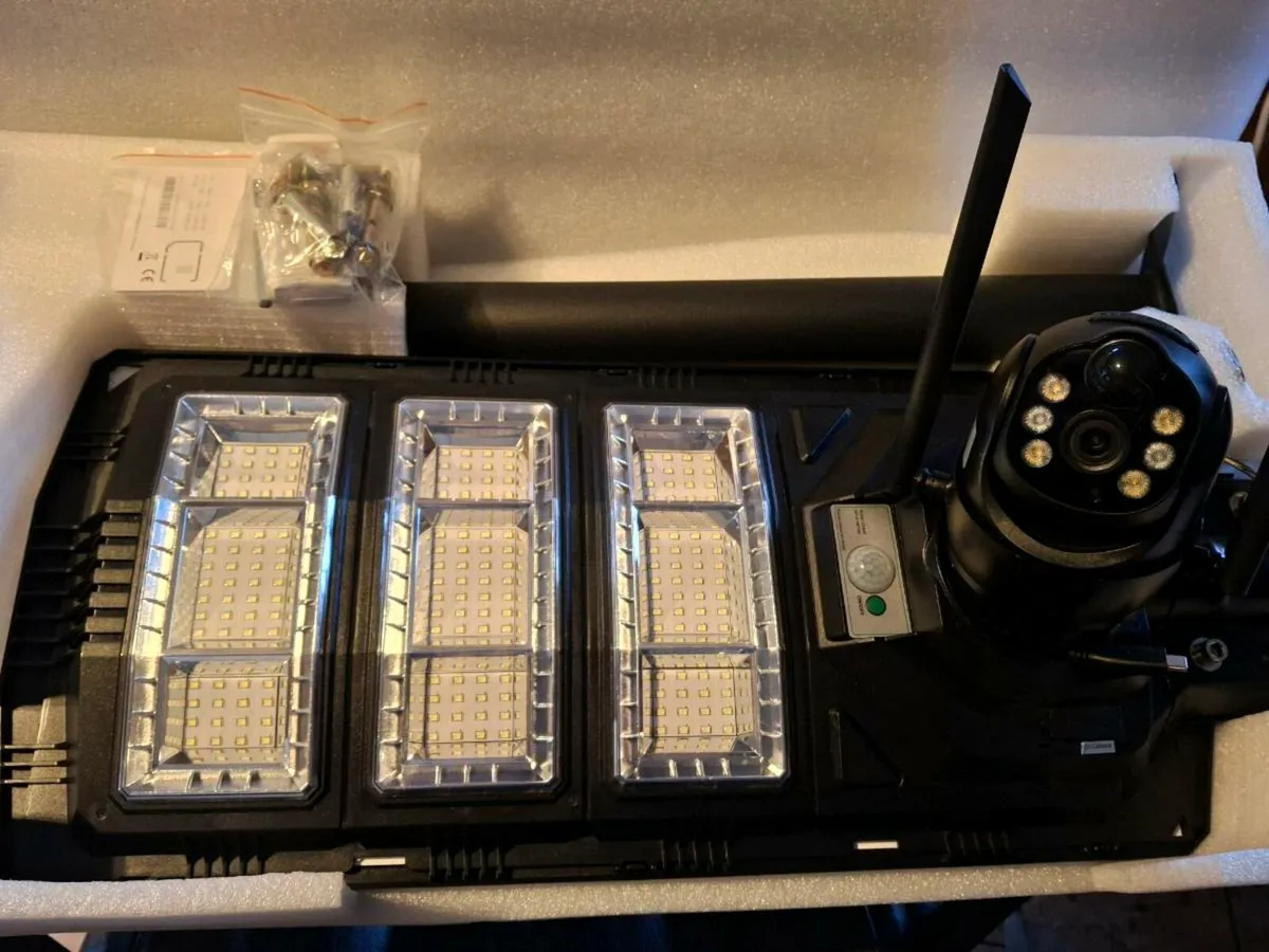 Solar Camera + lighting - Image 2