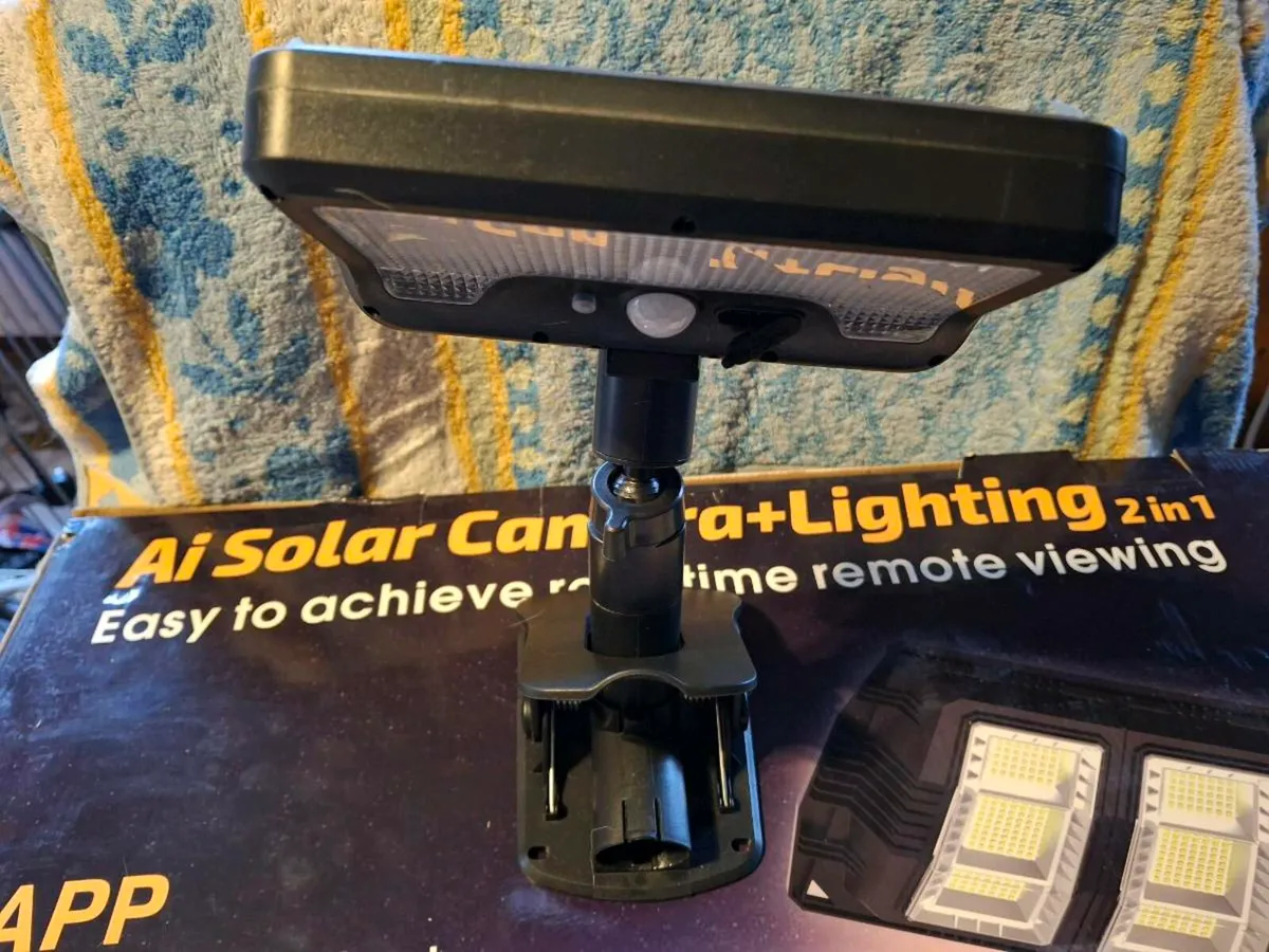 Solar Camera + lighting - Image 3