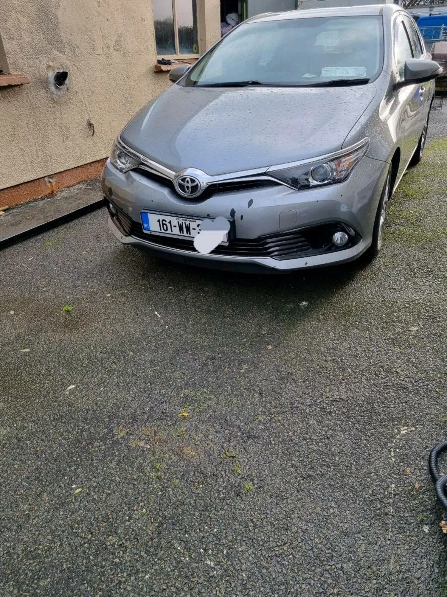 Toyota Auris - Image 1