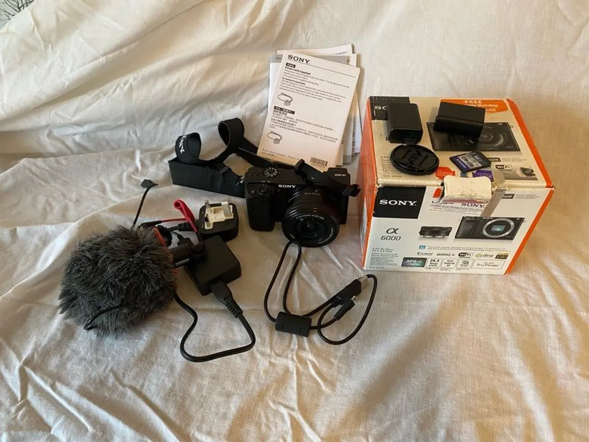 Sony a6000 with 16-50 lens - Image 4