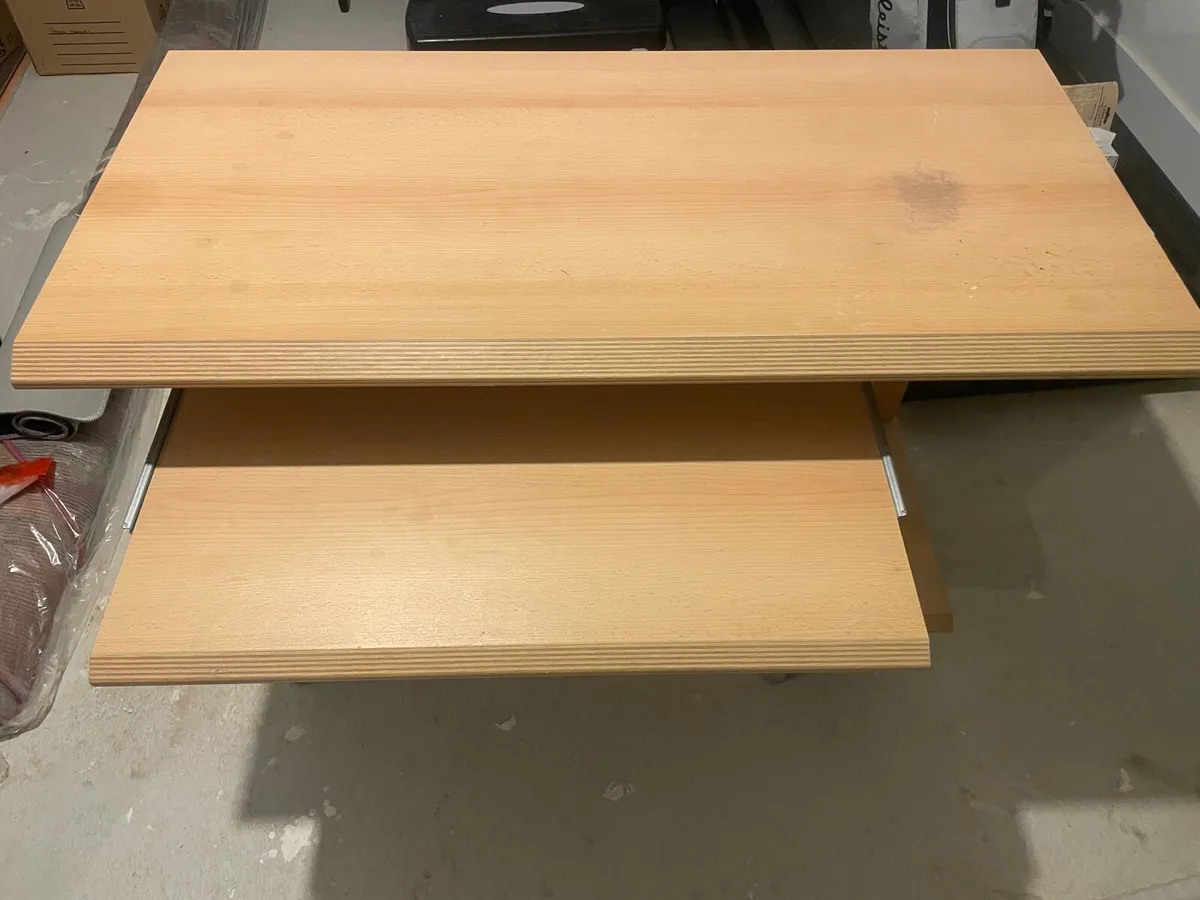 Office desk - Image 3