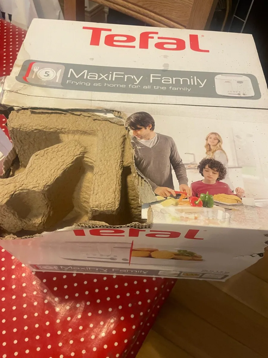 New tefal air fryer in box ( box damaged) - Image 2
