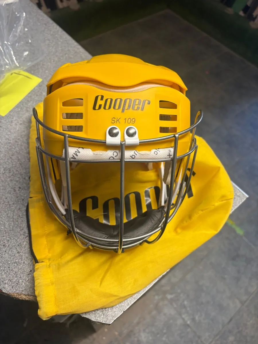 Cooper helmet sk109 - Image 1