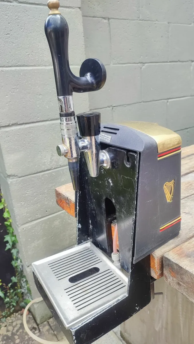 Retro Guinness & Budweiser Draft Taps - Image 2