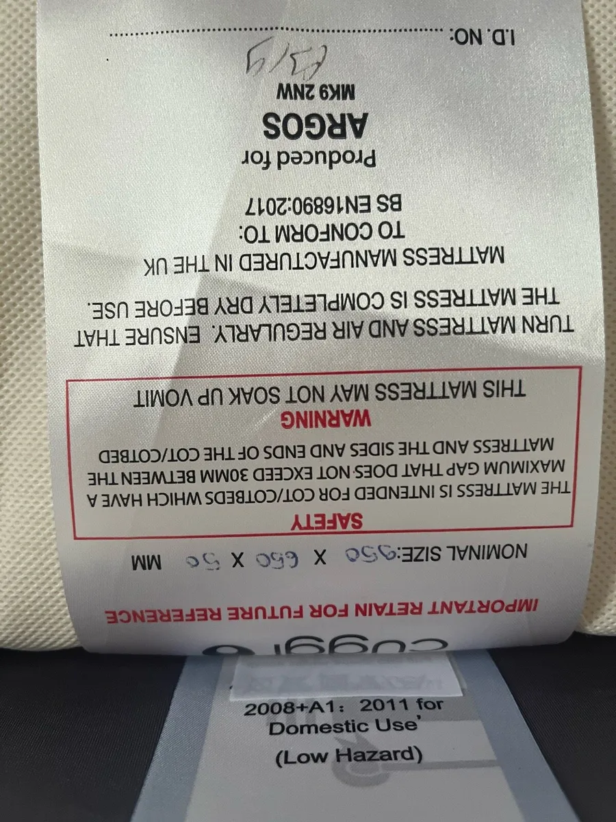 Cuggl Travel Cot - Image 4