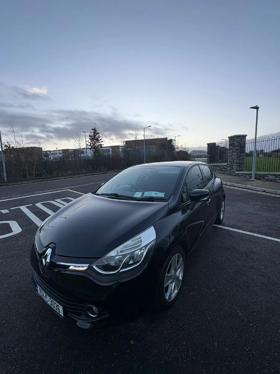 Renault Clio 2015 - Image 1
