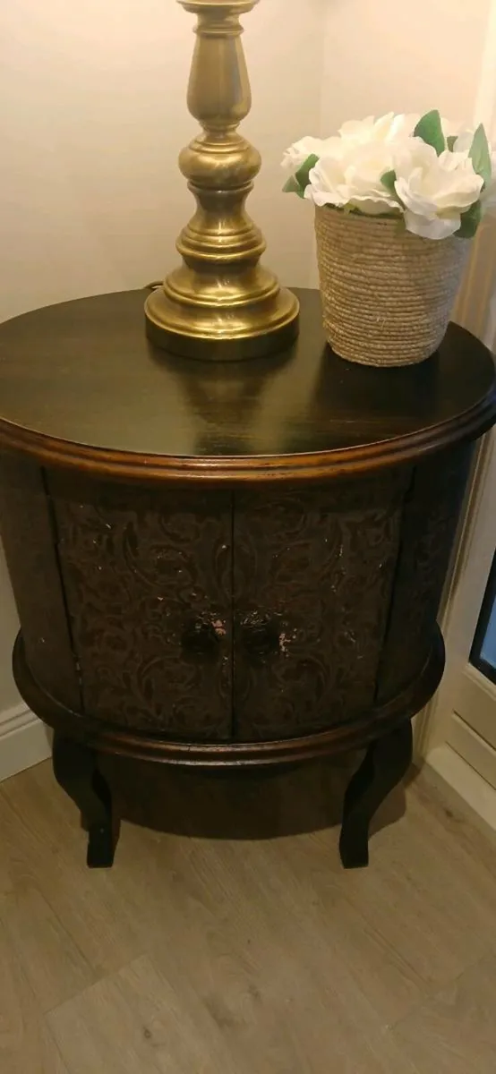 Hall table - Image 1