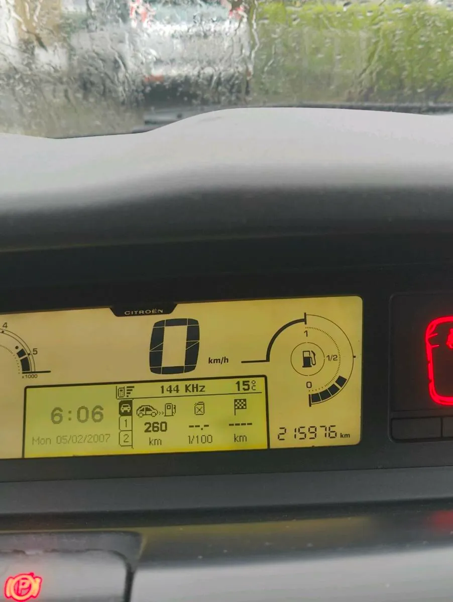 Citroen c4 automatic - Image 3