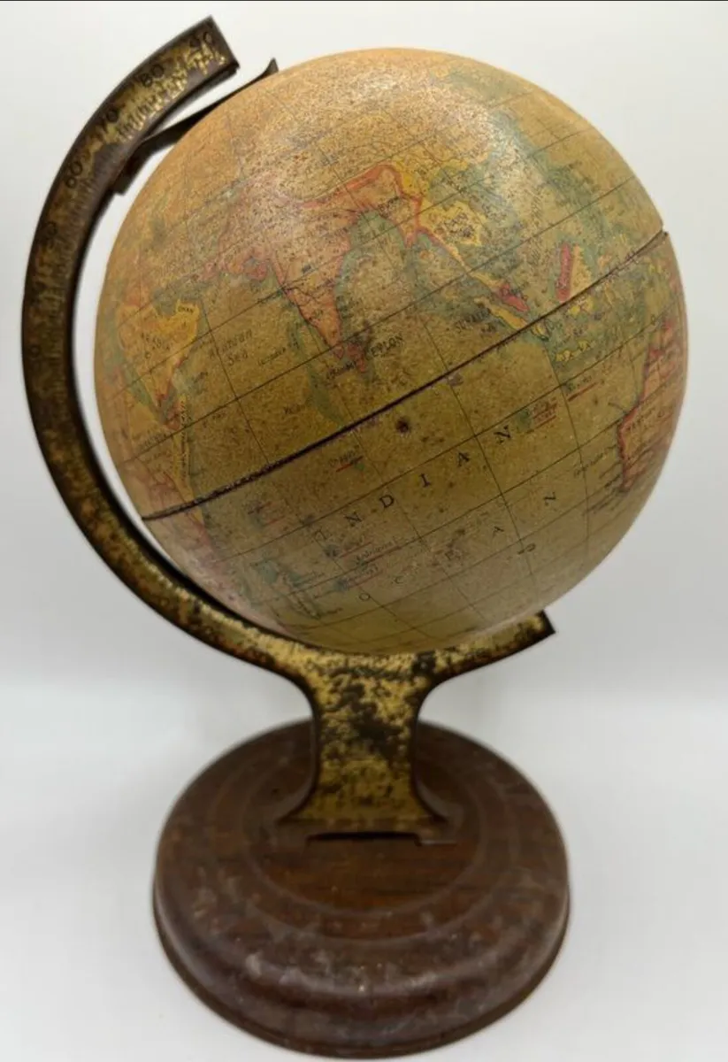 Xmas gift idea Chad Valley 1950s globe - Image 1