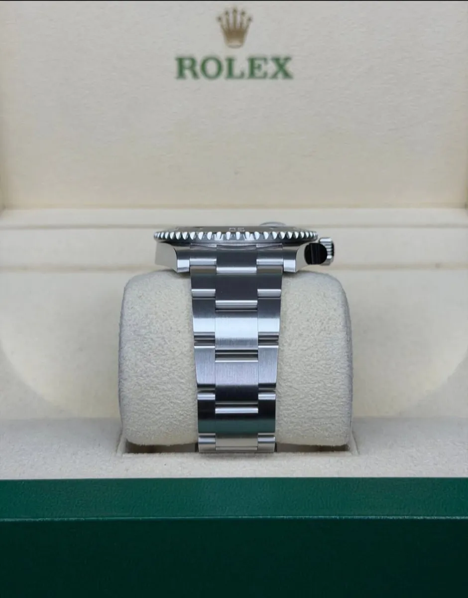 Rolex Submariner Date - Image 4