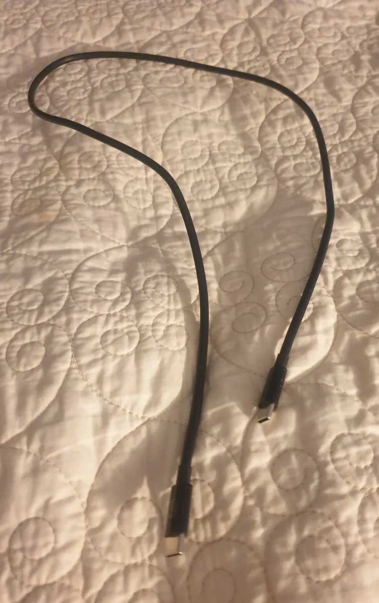 PC Connection Cable. - Image 1