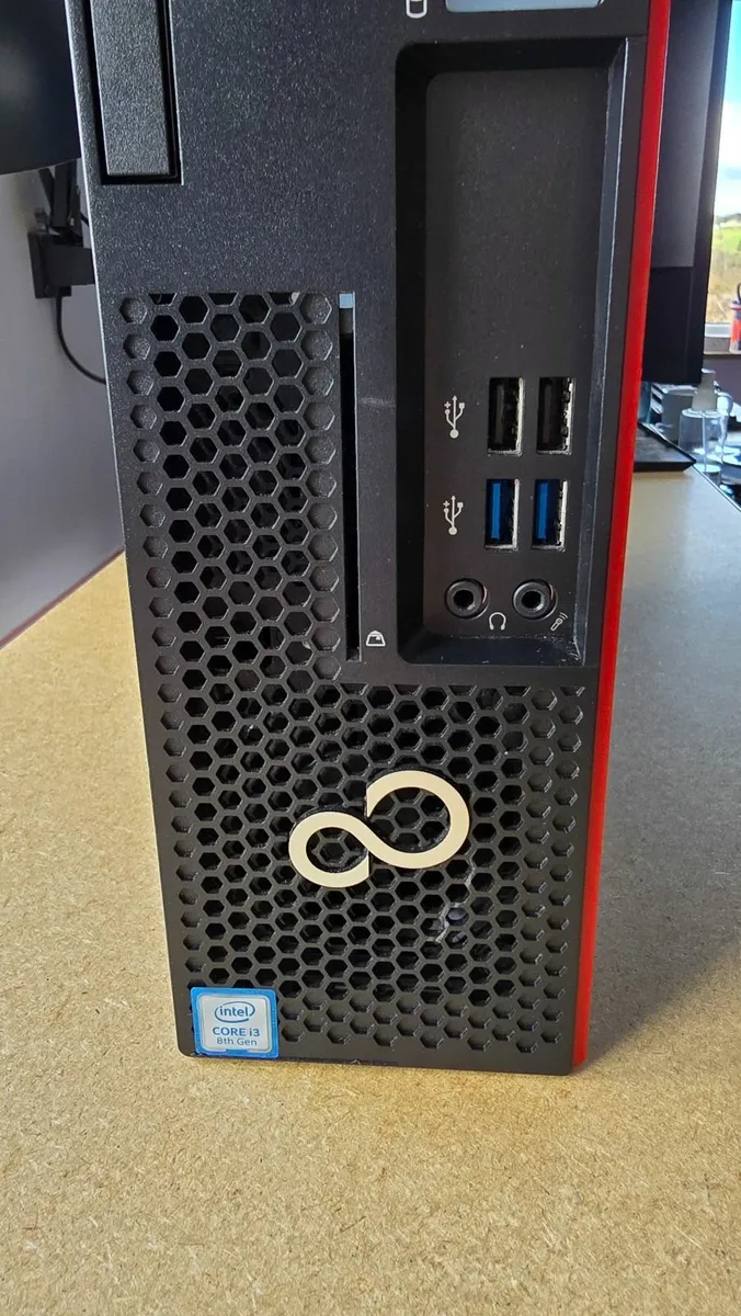 Fujitsu D538 Desktop - i3-8100-8GB-256 SSD-W10 PRO - Image 1
