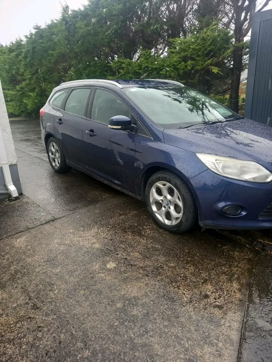 Ford focus estate for sale - Image 1