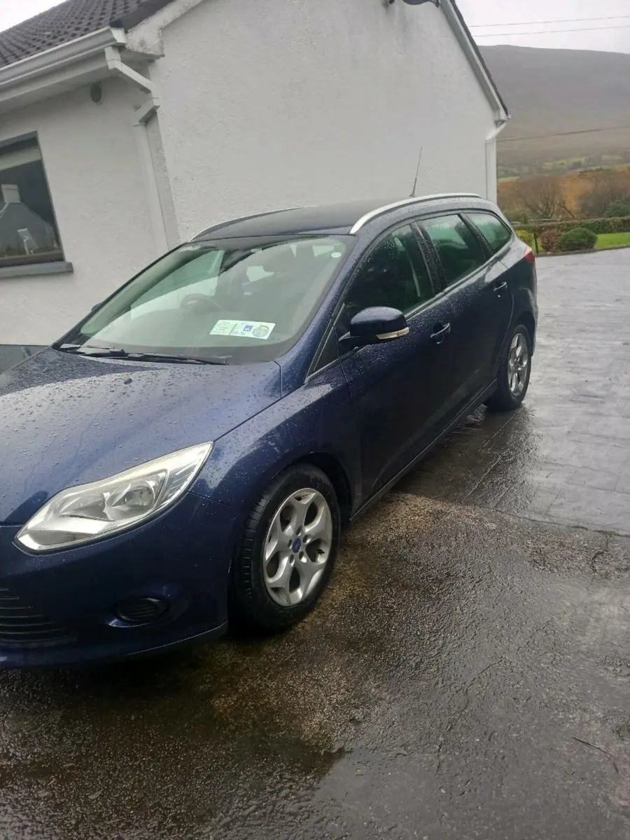Ford focus estate for sale - Image 2