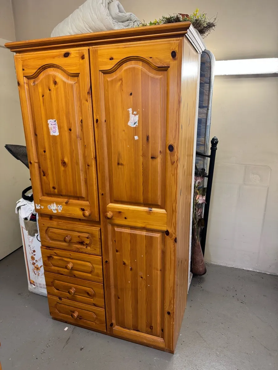 Selection of bedroom furniture - Image 3