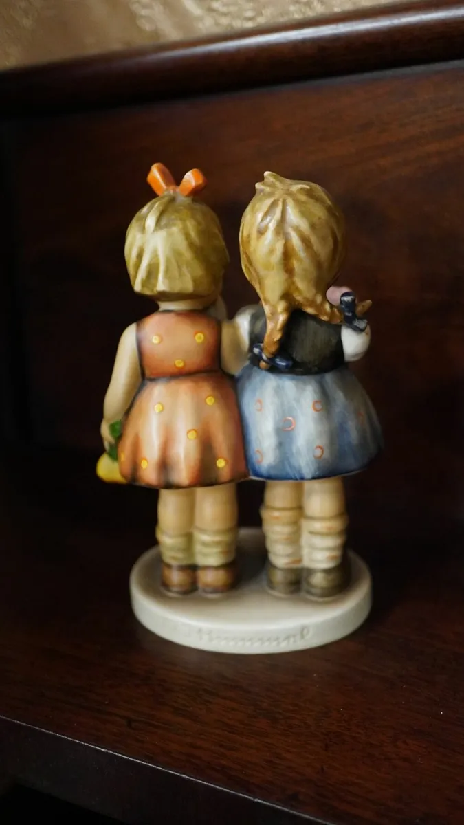 Hummel Figurine - Image 2