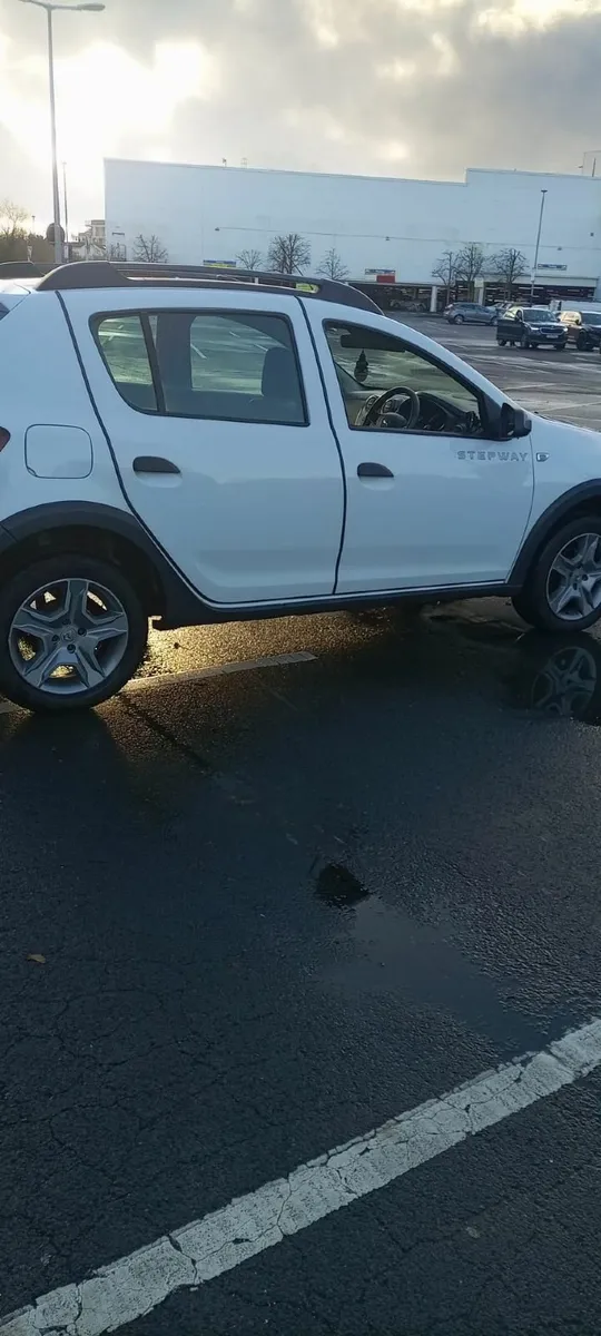 Dacia Sandero Stepway 2017 - Image 2