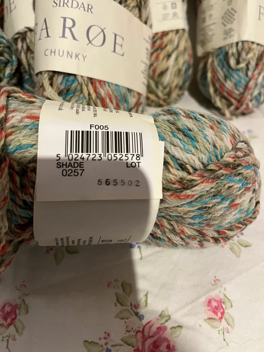 Sirdar chunky yarn and others - Image 2