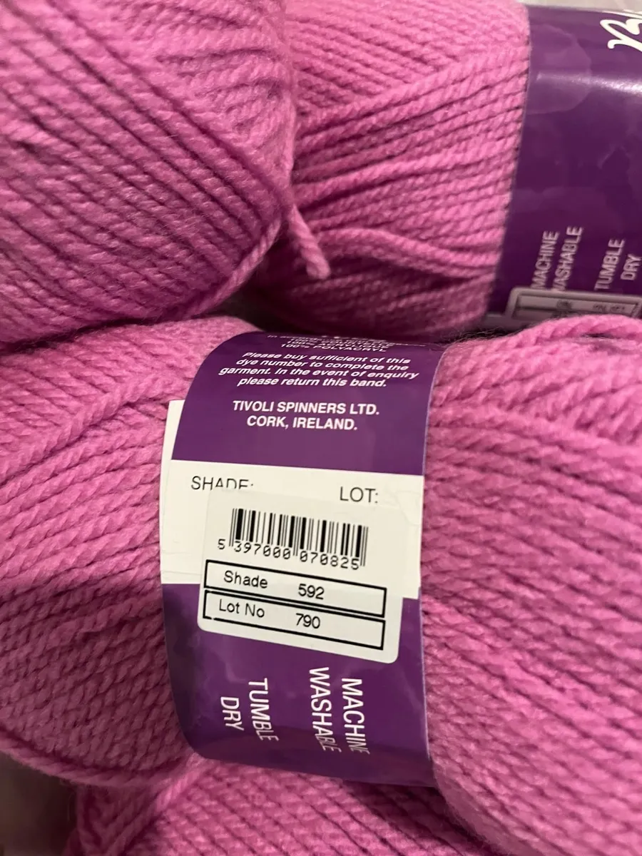 Sirdar chunky yarn and others - Image 4