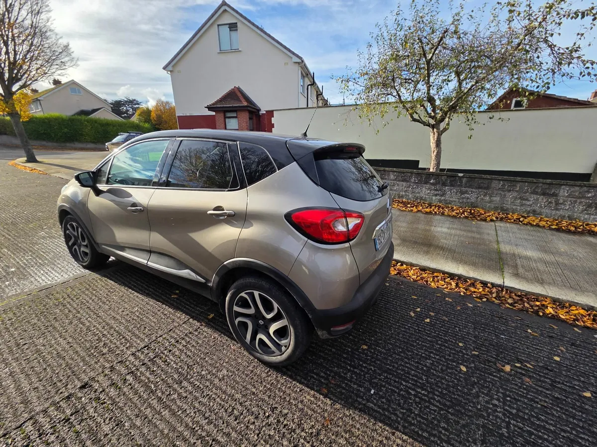 Renault Captur 2015 - Image 1