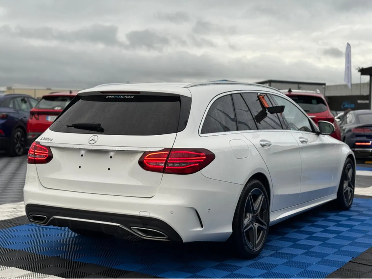 Mercedes-Benz C-Class AMG PREMIUM - 2.0L DIESEL - - Image 4