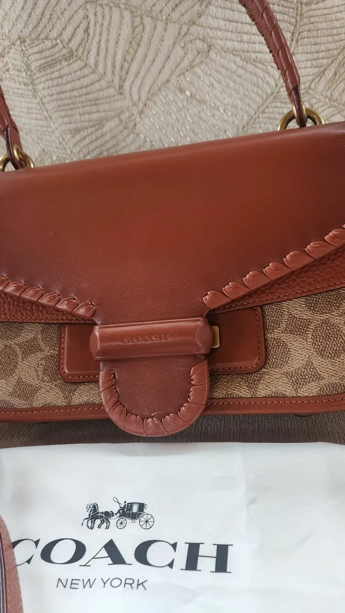 Coach Authentic - Image 3