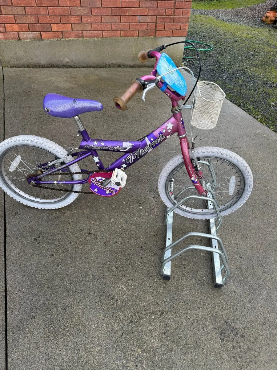 Girls bicycle - Image 2