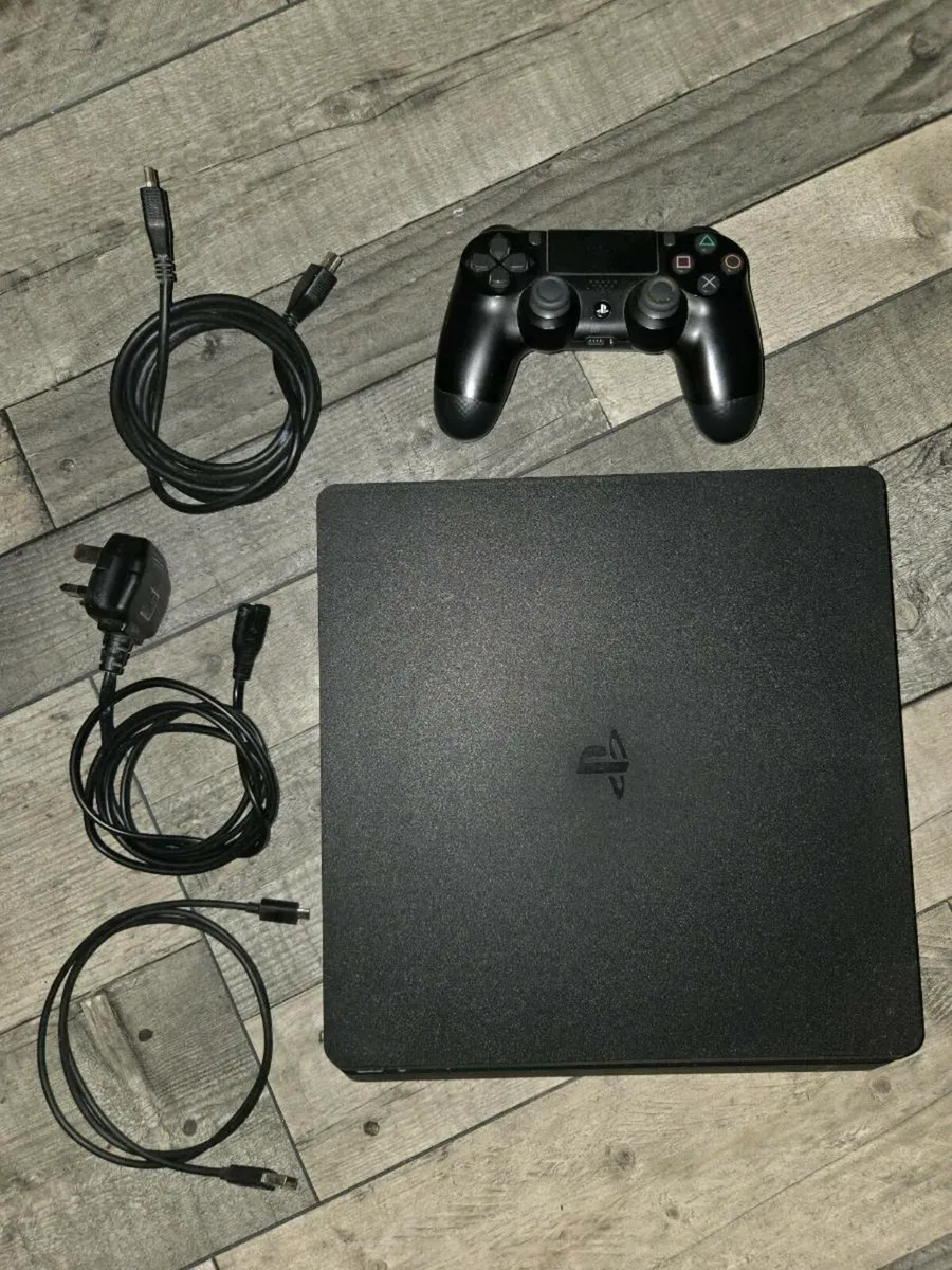 1TB PlayStation 4 - Image 2