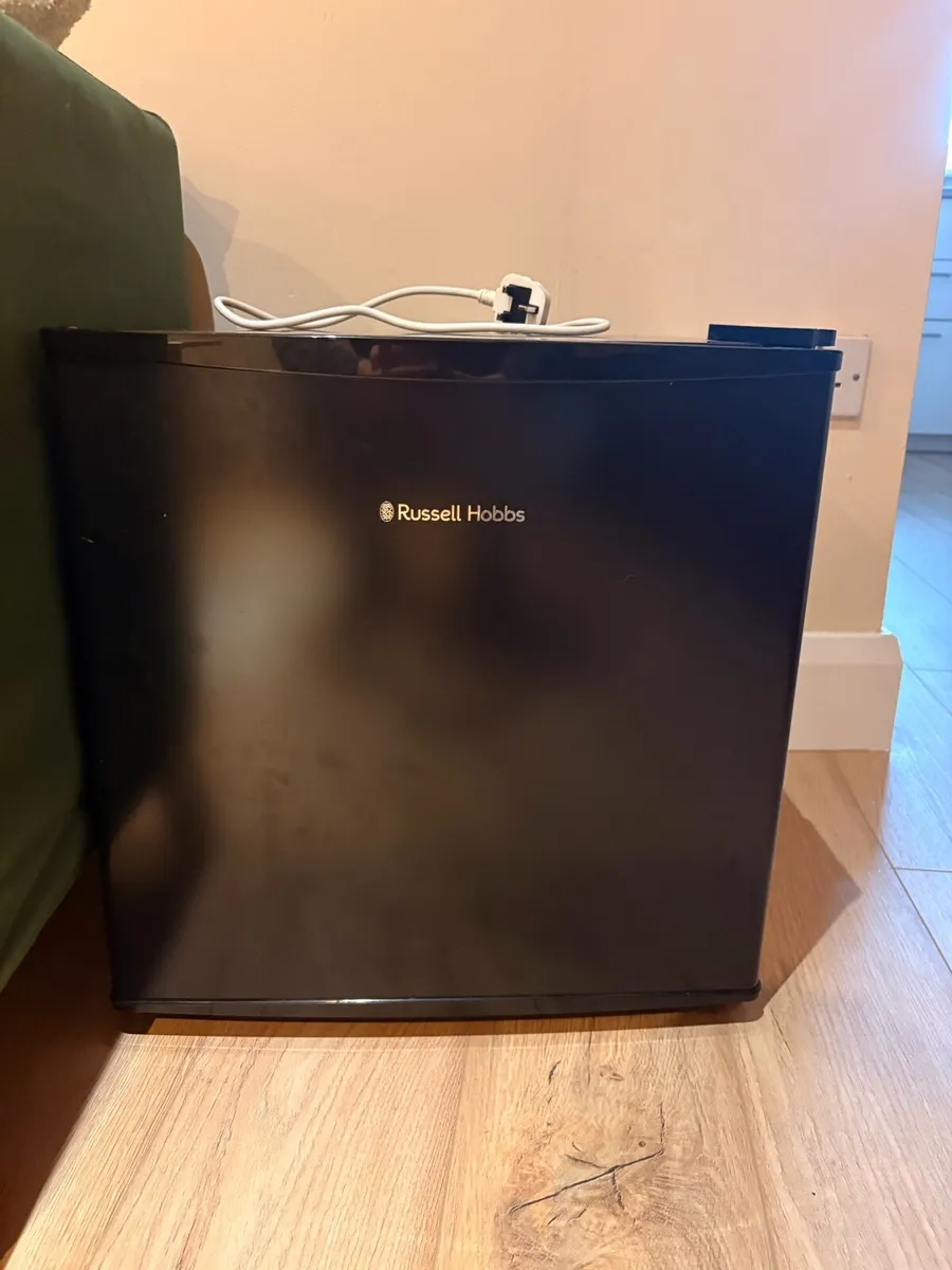Russell Hobbs minifridge - Image 1