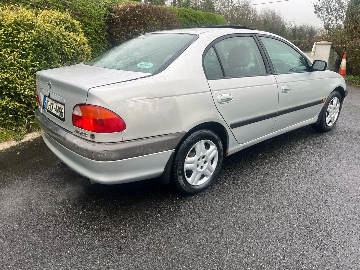 Toyota Avensis - Image 3