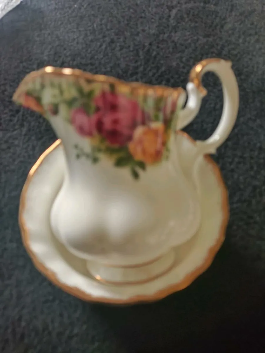Royal Albert Country Rose Tea Set - Image 3