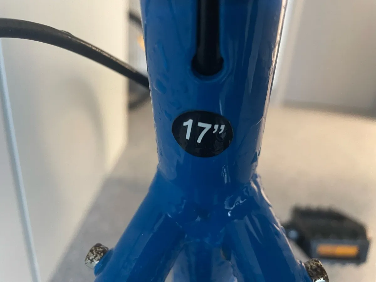 Apollo Phaze -17” frame 27.5” wheels - Image 4