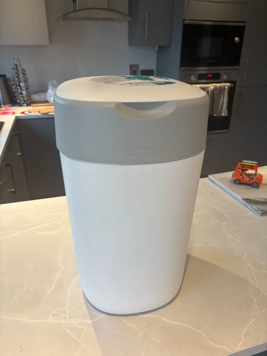 Tommee Tippee Bin - Image 2