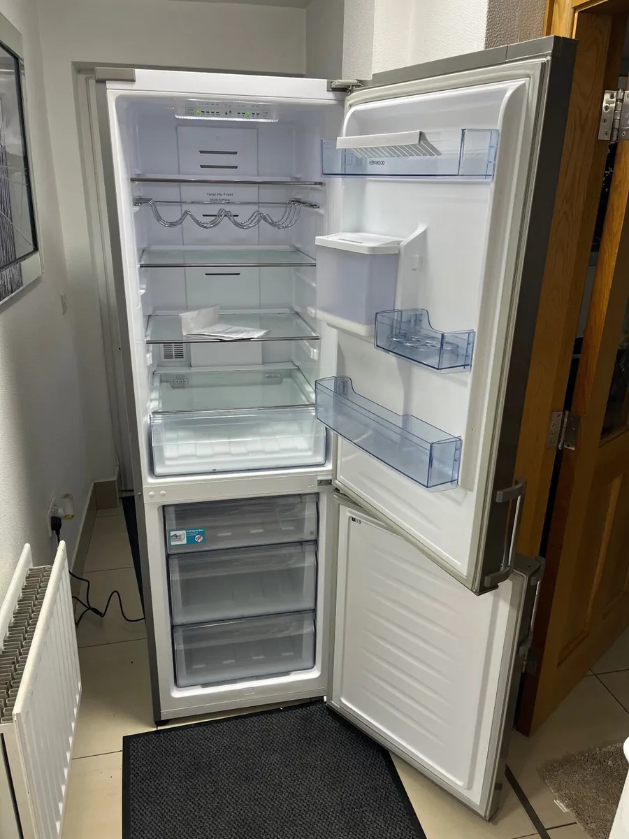 Kenwood frost free fridge freezer - Image 3