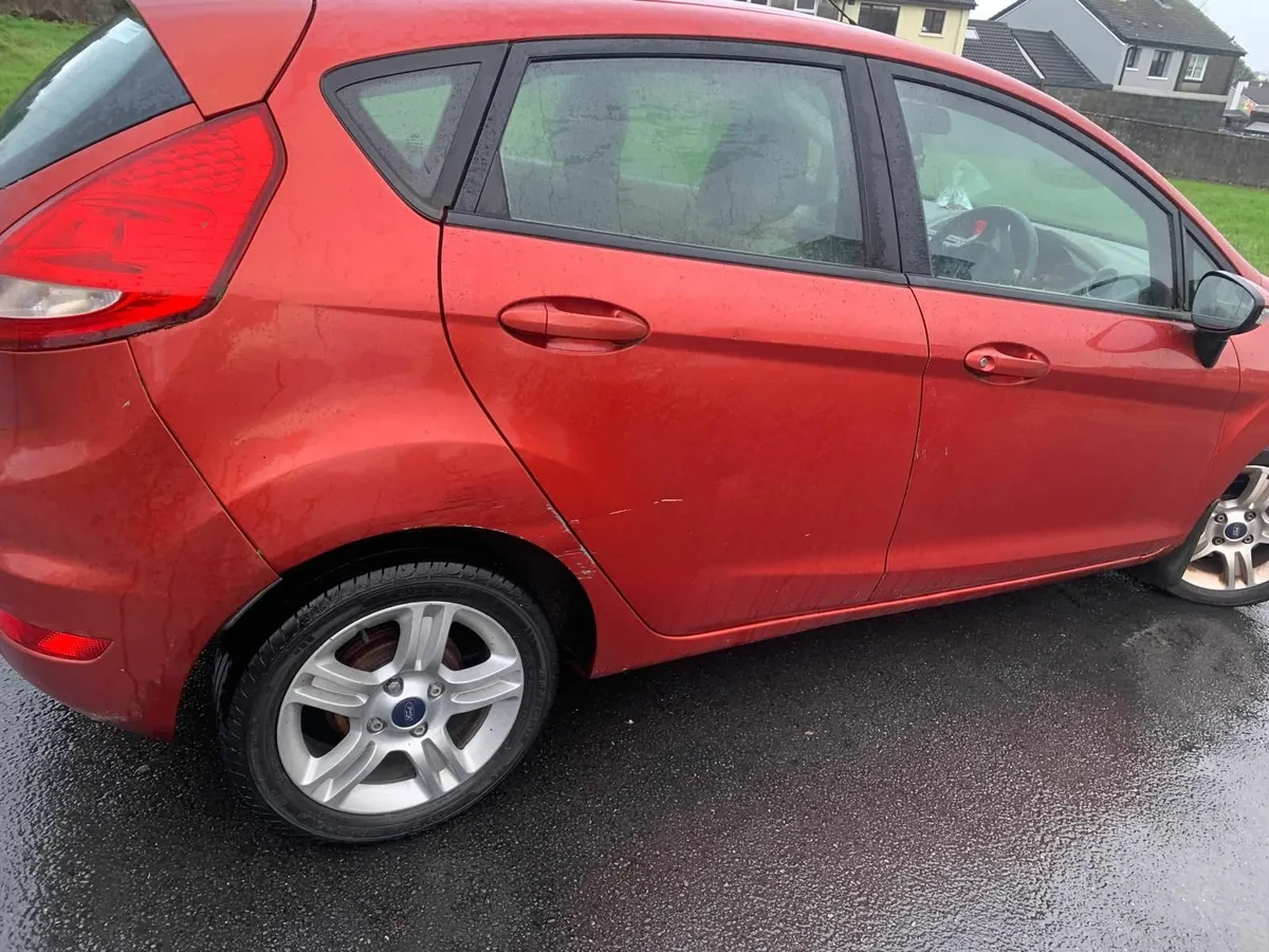 Ford Fiesta 2009 - Image 4