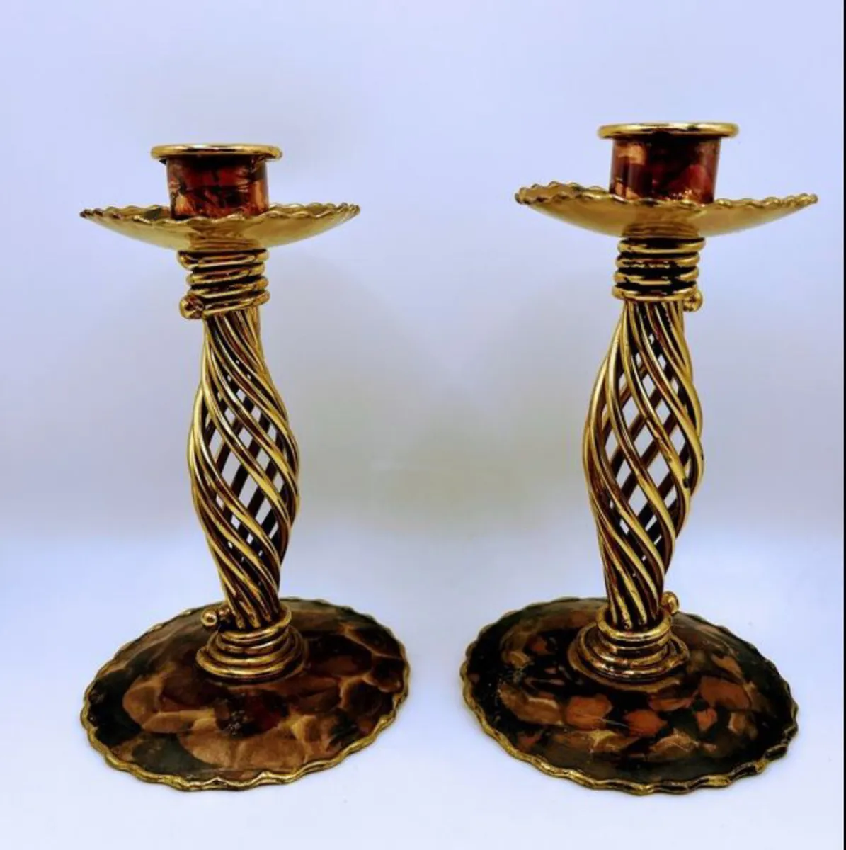Pair of vintage spiral brass candle holders - Image 3