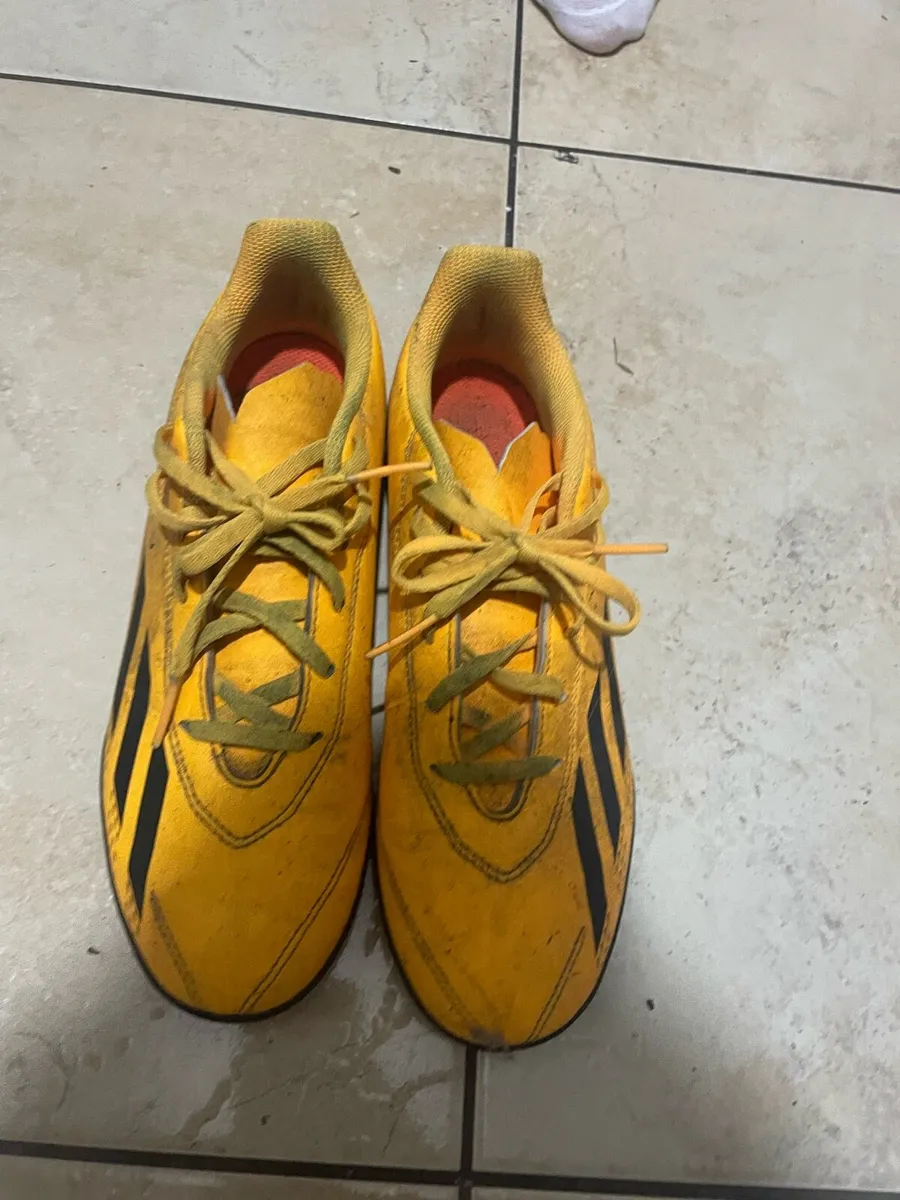 Football boots - Image 2