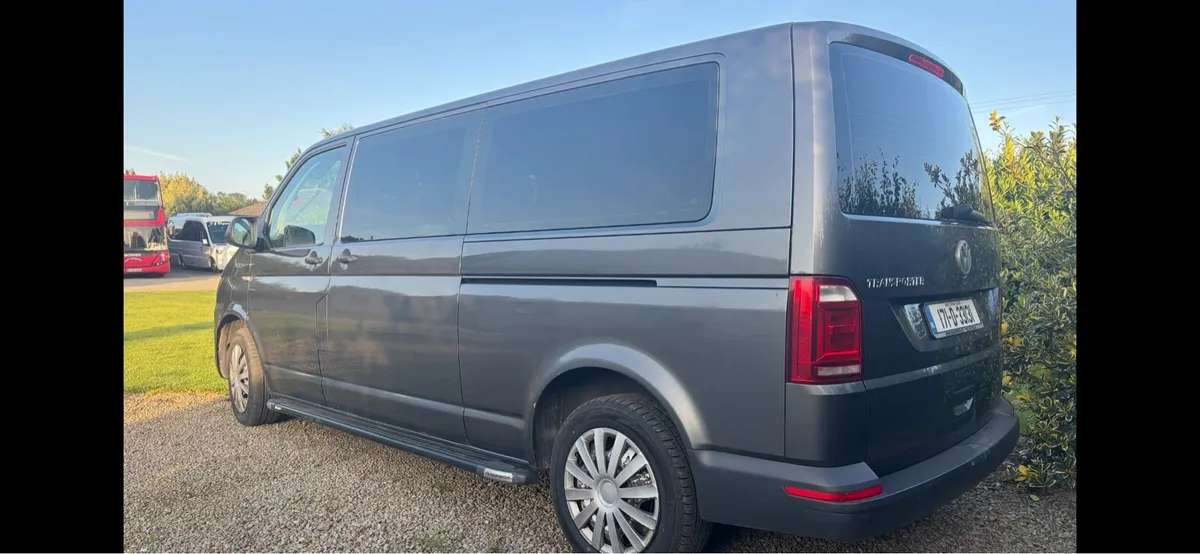Price drop Vw transporter 9 seater ready to work - Image 1