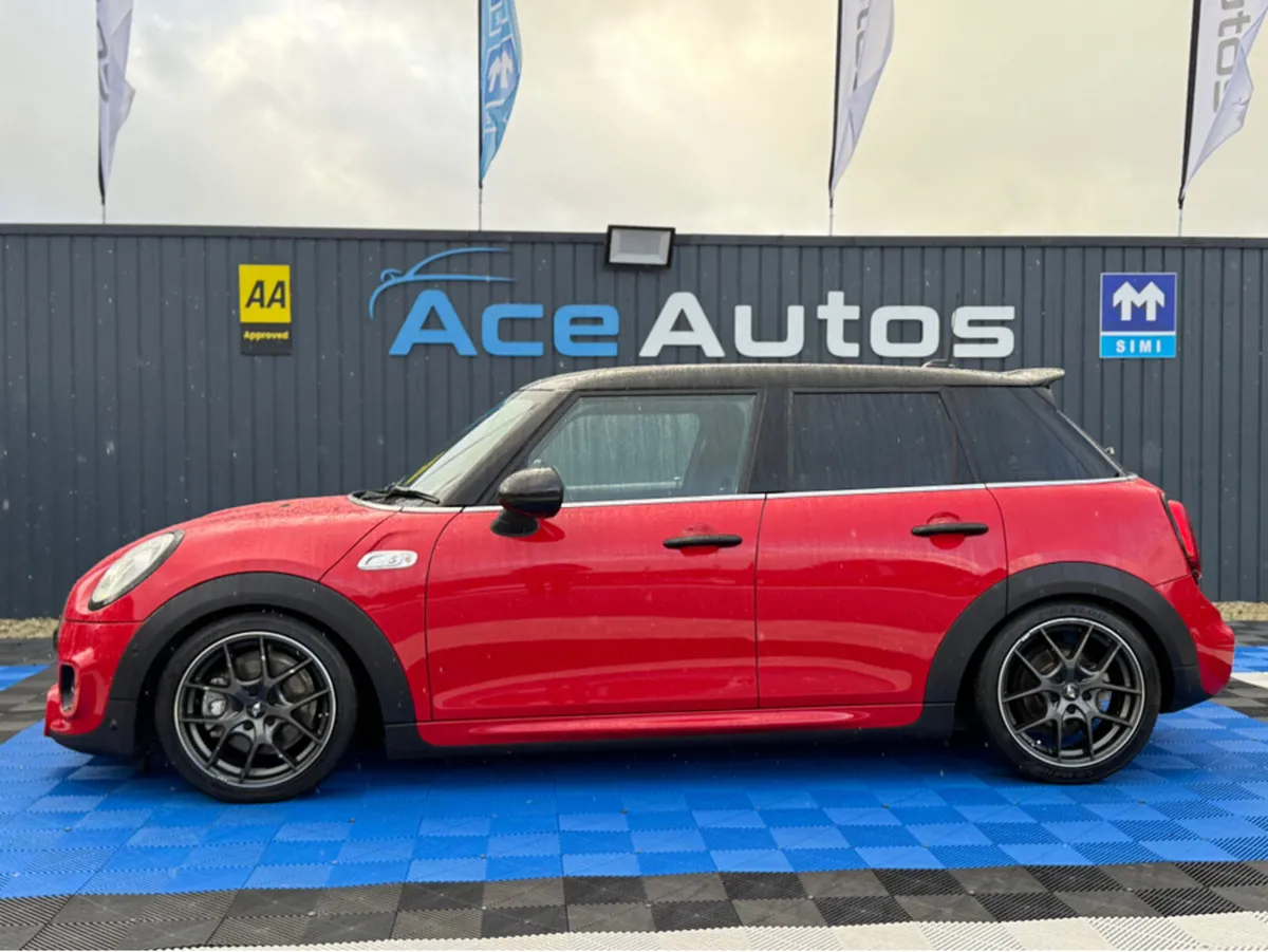 Mini Cooper SD - 2.0L DIESEL - AUTO - 12M WARRANTY - Image 3