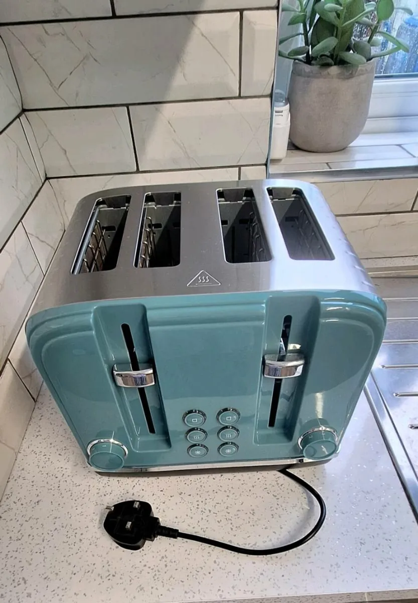 Haden 4 slot toaster - Image 2