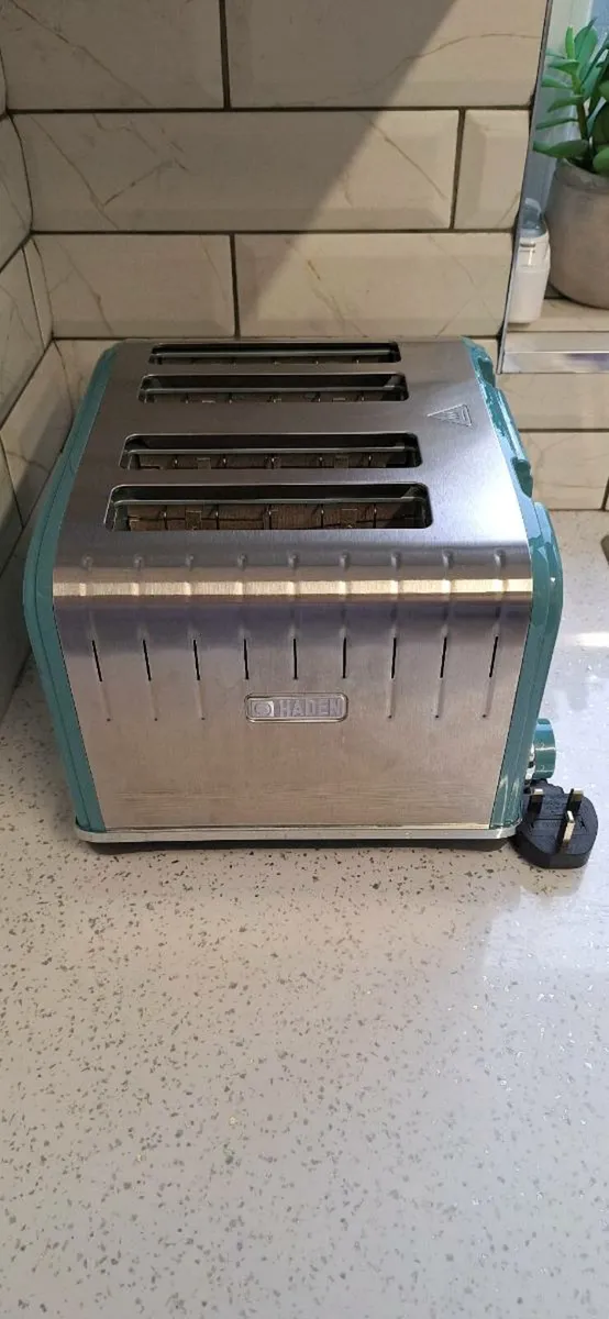 Haden 4 slot toaster - Image 3
